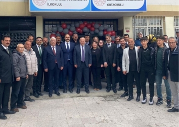 Nevşehir Valimiz Sn. Ali Fidan, Genç Nevşehirliler Derneği’nin 6. Kütüphane Açılışına Katıldı 