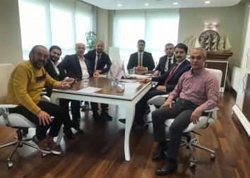 Genç Nevşehirliler, İstanbul'da NEVBİAD Yönetimi ile bir araya geldi