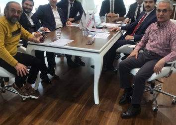 Genç Nevşehirliler, İstanbul'da NEVBİAD Yönetimi ile bir araya geldi