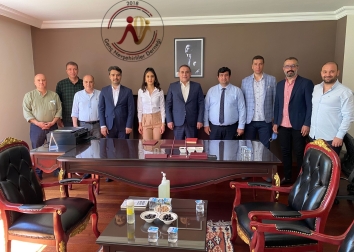 Nevşehir Milletvekili Yücel Menekşe'den Genç Nevşehirliler Derneğine hayırlı olsun ziyareti